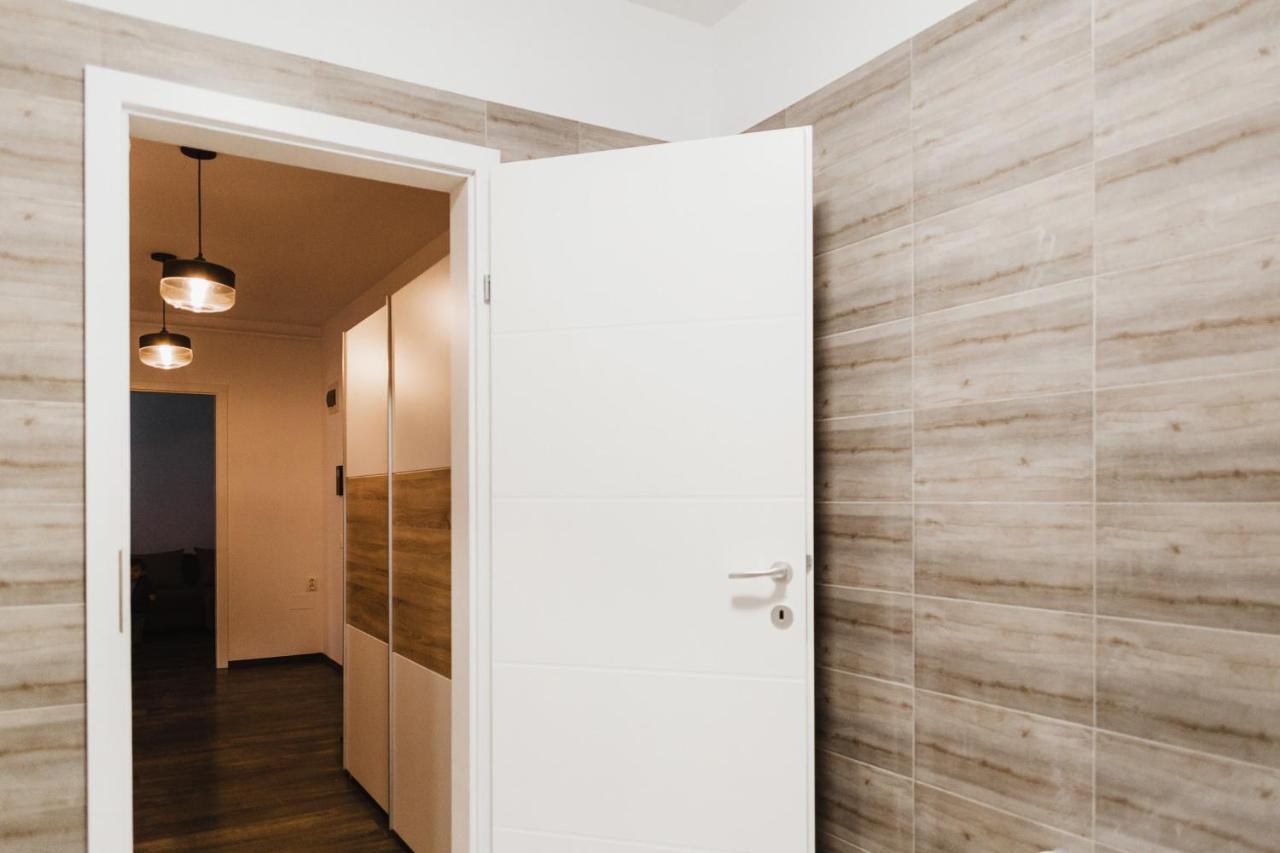 One Room Apart T3 With Free Parking Cluj-Napoca Exteriör bild